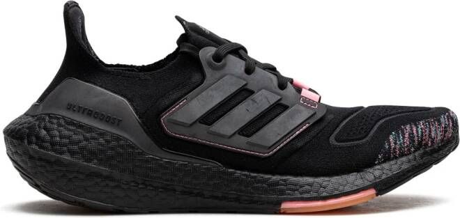 adidas "Ultraboost 22 Black Beam Pink sneakers" Zwart