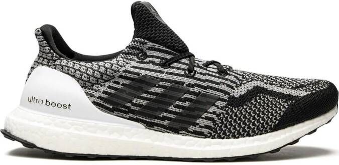 Adidas Ultraboost 5 Uncaged DNA sneakers Zwart