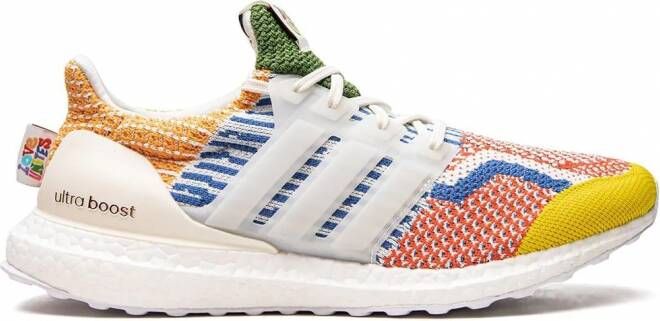 Adidas "Ultraboost 5.0 DNA Pride sneakers " Wit