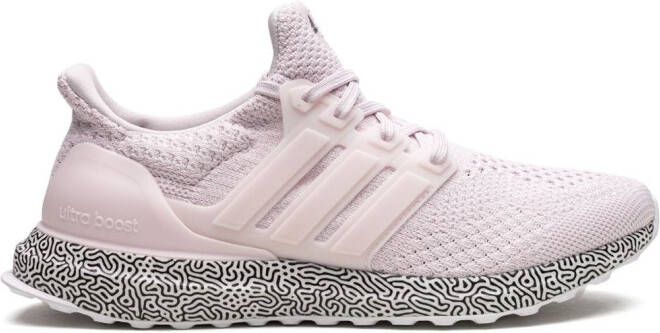 Adidas Ultraboost DNA low-top sneakers Roze