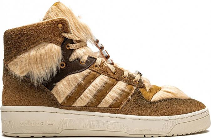 Adidas x Star Wars Rivalry Hi Chewbacca sneakers Bruin