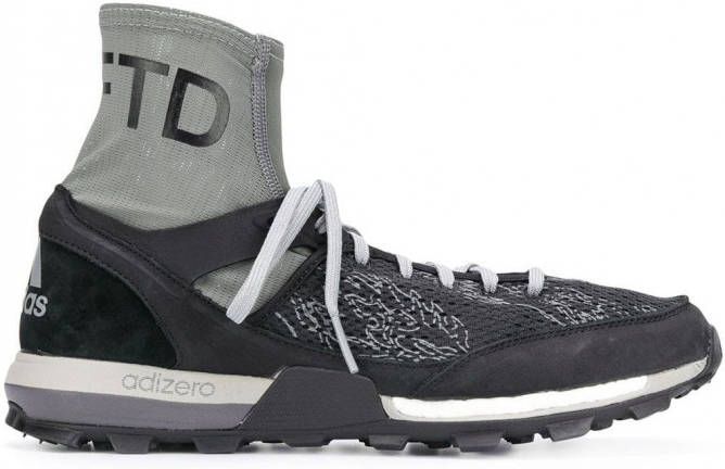 Adidas x UNDEFEATED Adizero XT Boost sneakers Grijs