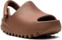 Adidas Yeezy Kids YEEZY Slide 'Flax' sandalen Bruin - Thumbnail 1