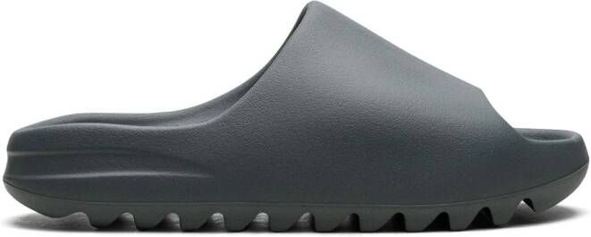 Adidas "Yeezy Slate Marine slippers" Grijs