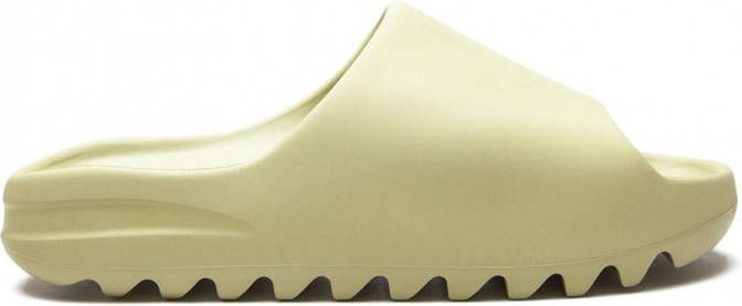 Adidas Yeezy "Resin 2021" slippers Groen