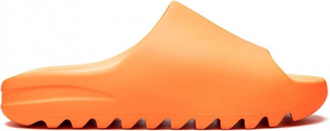 Adidas Yeezy "Enflame Orange" slippers Oranje
