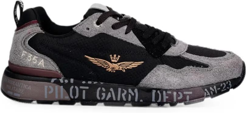 Aeronautica Militare Low-top sneakers met vlakken en geborduurd logo Zwart