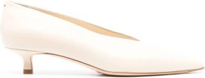 Aeyde Clara pumps met kitten hak Beige