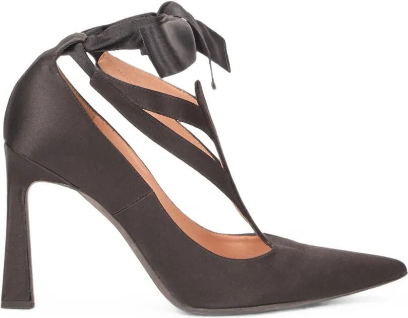 Alberta Ferretti Pumps met puntige neus en veters Zwart