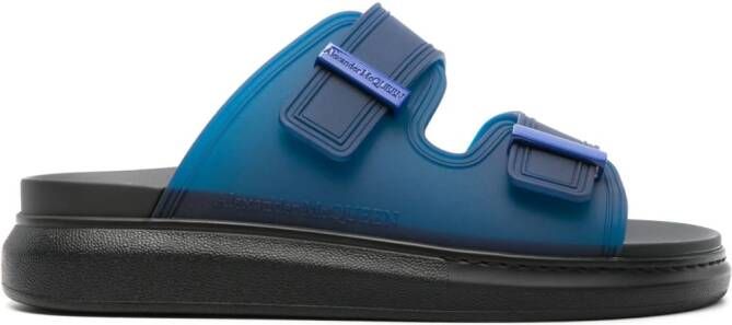 Alexander McQueen Hybrid slippers met logo-reliëf Blauw