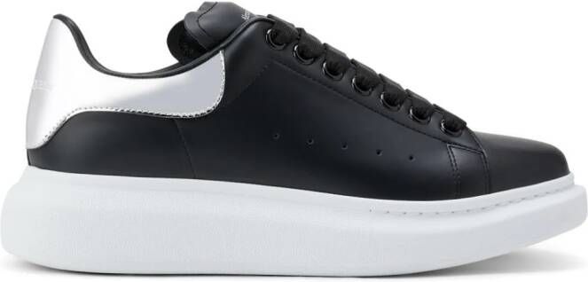 Alexander McQueen Oversized leren sneakers Zwart