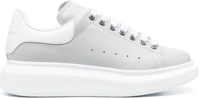 Alexander McQueen Oversized sneakers Grijs