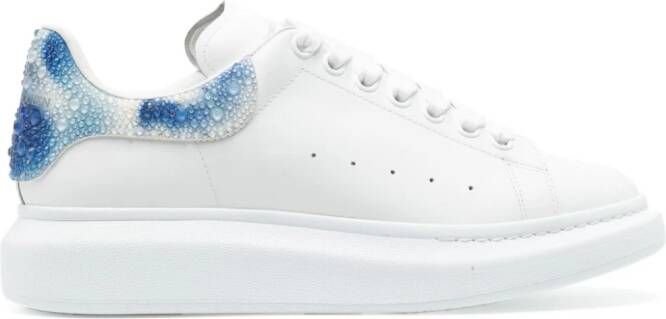 Alexander McQueen Oversized sneakers met kristallen Wit