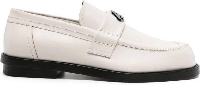 Alexander McQueen Loafers met plakkaat Beige