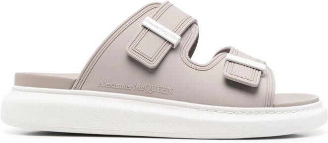 Alexander McQueen Slippers met klittenband Grijs