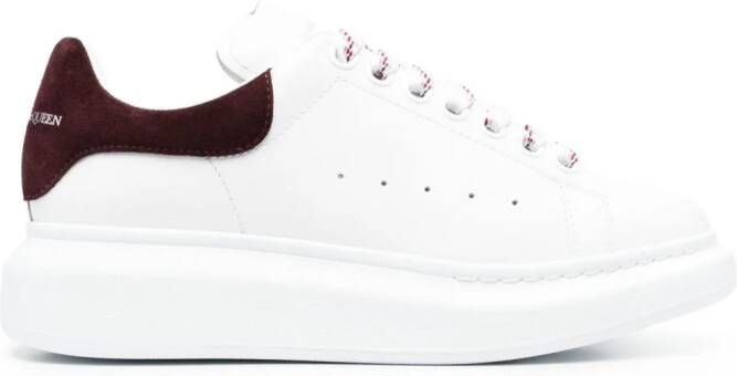 Alexander McQueen Sneakers met chunky zool Wit