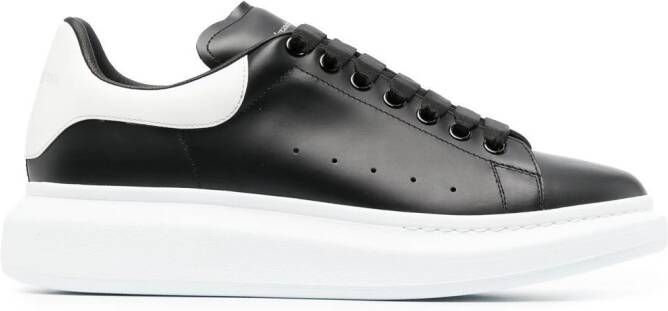 Alexander McQueen Sneakers met colourblocking Zwart