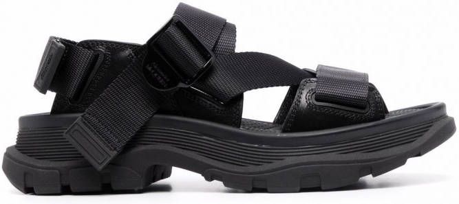 Alexander McQueen Tread sandalen Zwart