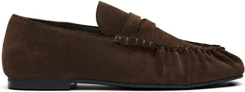 ALOHAS Aven loafers met plooien Bruin