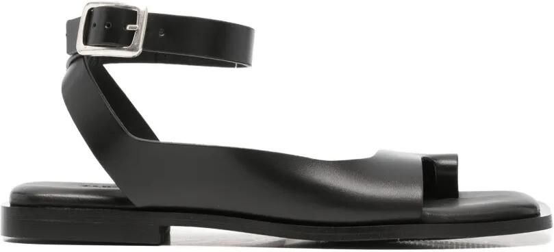 ALOHAS Sandalen met gespsluiting en teenbandje Zwart