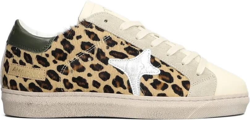 Ama Brand Sneakers met luipaardprint en sterpatch Beige