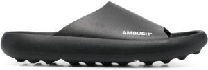 AMBUSH Slippers met logoprint BLACK WHITE