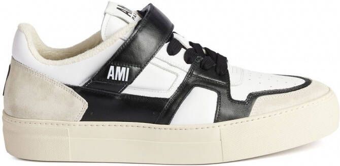 AMI Paris Ami De Coeur sneakers Wit