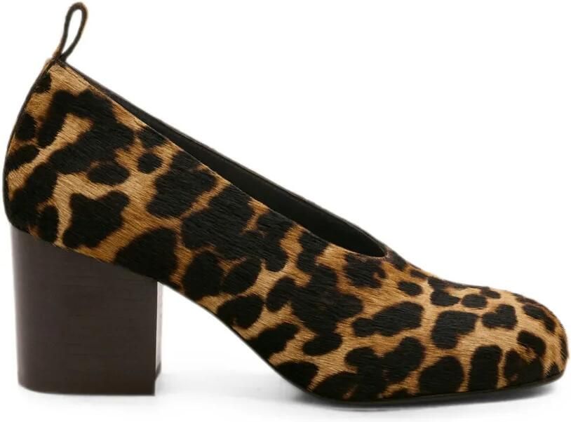 AMI Paris Leren pumps met luipaard-print Beige