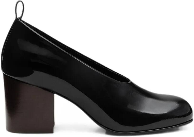 AMI Paris Leren pumps Zwart