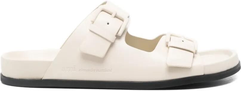 AMI Paris Leren sandalen met gespen Beige