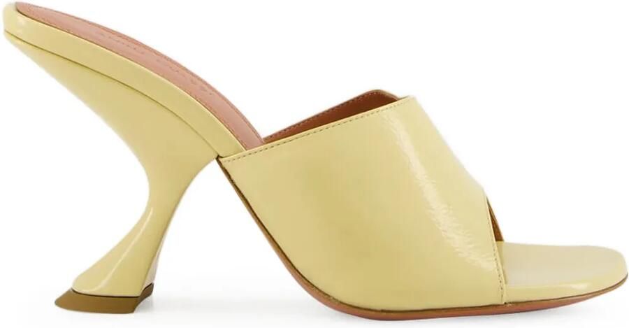 Amina Muaddi 90 mm Taylor sandalen met sculpturale hak Beige