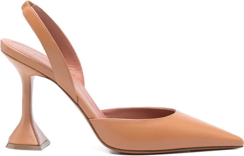 Amina Muaddi 95 mm Holli slingback pumps met puntige neus Beige