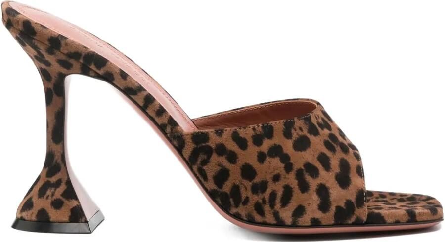 Amina Muaddi 95 mm Lupita sandalen met vierkante neus en luipaardprint Bruin - Foto 1