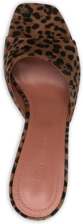 Amina Muaddi 95 mm Lupita sandalen met vierkante neus en luipaardprint Bruin - Foto 4