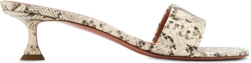Amina Muaddi Andreea leren muiltjes met slangen-print Beige