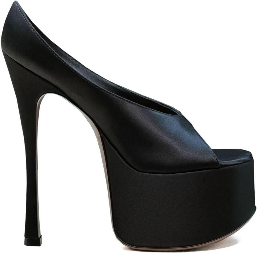 Amina Muaddi Anok satijnen pumps met plateauzool Zwart