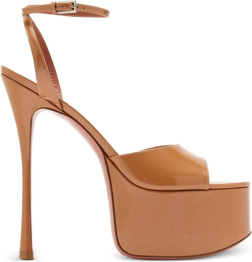 Amina Muaddi Aya sandalen met plateauzool Beige