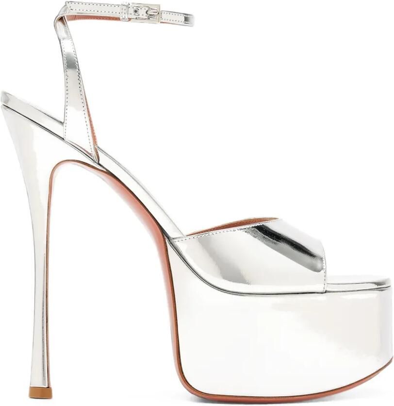 Amina Muaddi Aya sandalen met plateauzool Zilver