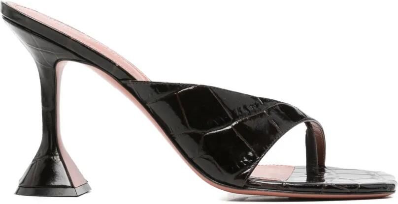 Amina Muaddi Shiona sandalen met krokodillen-reliëf Zwart