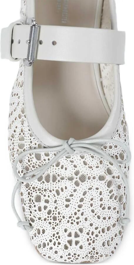 Ann Demeulemeester Ballerina's met gespsluiting en uitgesneden details Wit - Foto 3
