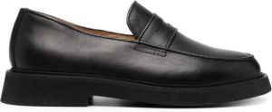 A.P.C. Leren loafers Zwart