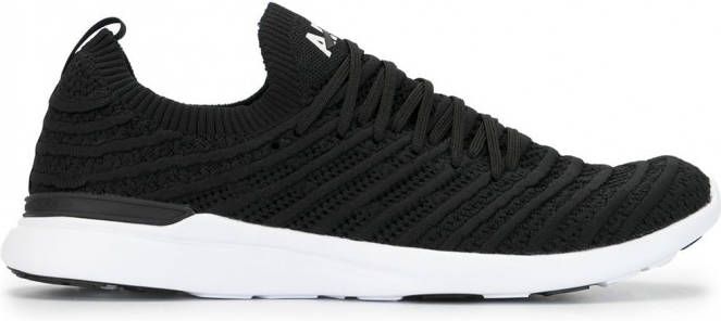 APL: ATHLETIC PROPULSION LABS Gebreide sneakers Zwart