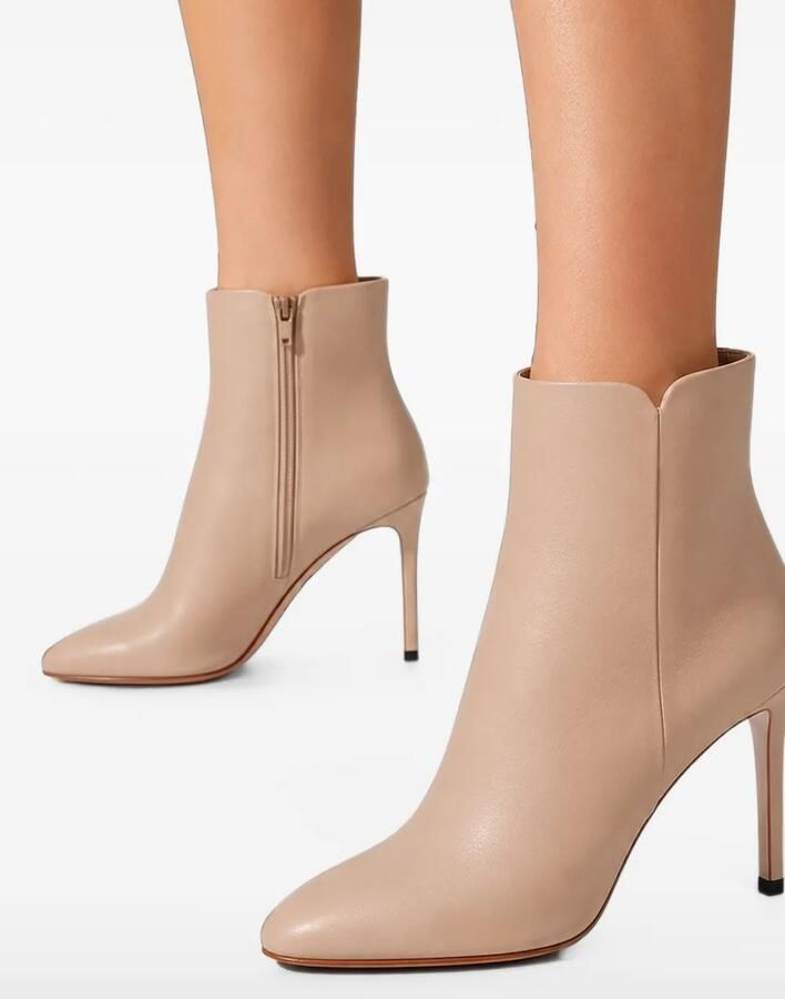 Aquazzura Sellier V-cut enkellaarzen Beige - Foto 4
