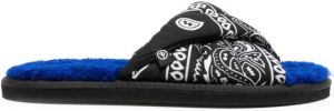 Arizona Love Paradise slippers met bandanaprint Zwart