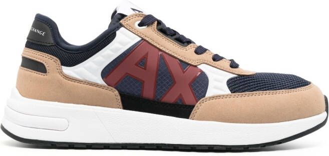 Armani Exchange Sneakers met logoprint Beige