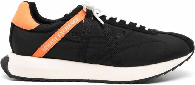 Armani Exchange Sneakers met logoprint Zwart