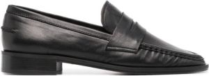 ATP Atelier Loafers met ronde neus Zwart