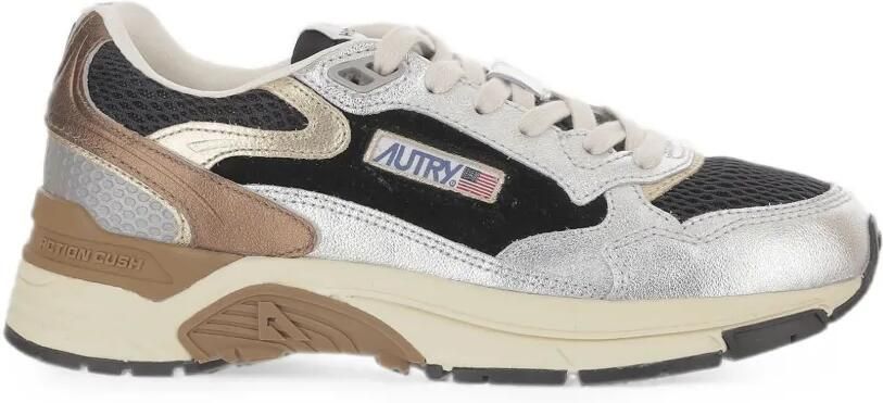 Autry Hyperway sneakers met mesh vlak Zilver