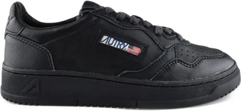 Autry Medalist Low perforated leather sneakers Zwart