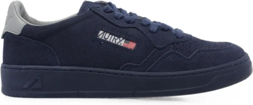 Autry Medalist Low sneakers met geperforeerde details en vlakken Blauw
